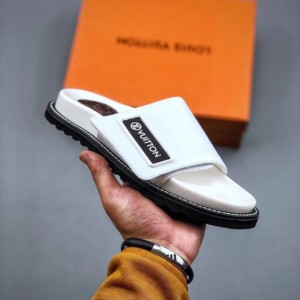 Louis Vuitton 2022 counter autumn and winter new star with the highest limit LV couple thick bottom Velcro slippers