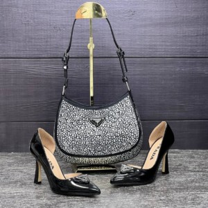 Fashionable Designer Giftset For Her