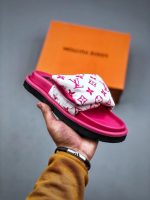 Louis Vuitton 2022 counter autumn and winter new star with the highest limit LV couple thick bottom Velcro slippers